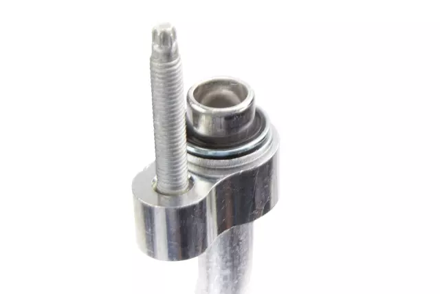 Auxiliary Air Conditioning Evaporator and Heater Hose Assembly - GM (25921585)