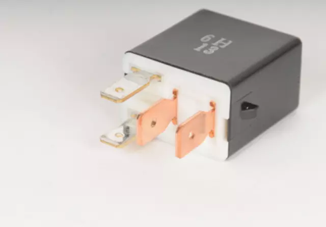 94857229 - Cooling System: Fan Relay for Chevrolet: Prizm | Pontiac: Vibe Image