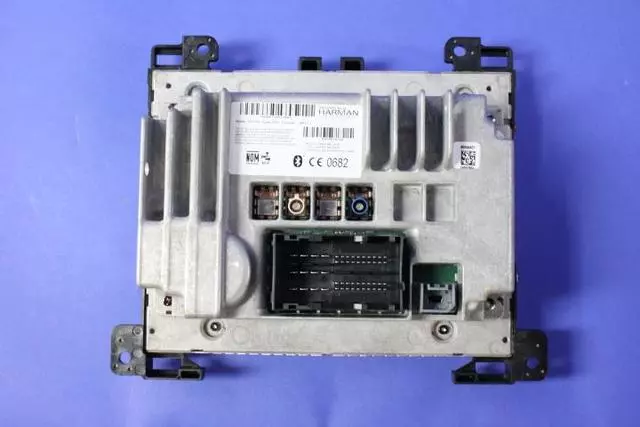 MULTI MEDIA RADIO - Mopar (68224874AC)