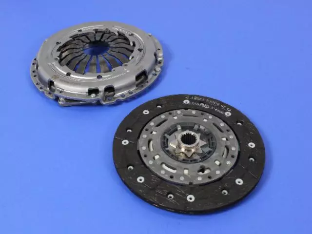 Pressure Plate And Disc Clutch Kit - Mopar (5106173AC)