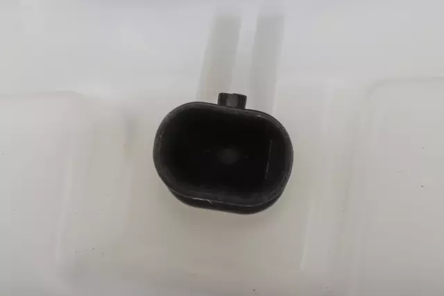 Master Cylinder - GM (84927729)