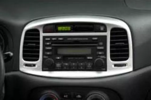 Center Fascia - 3 And 4 Door - Bright Silver - Hyundai (08770-1E110)