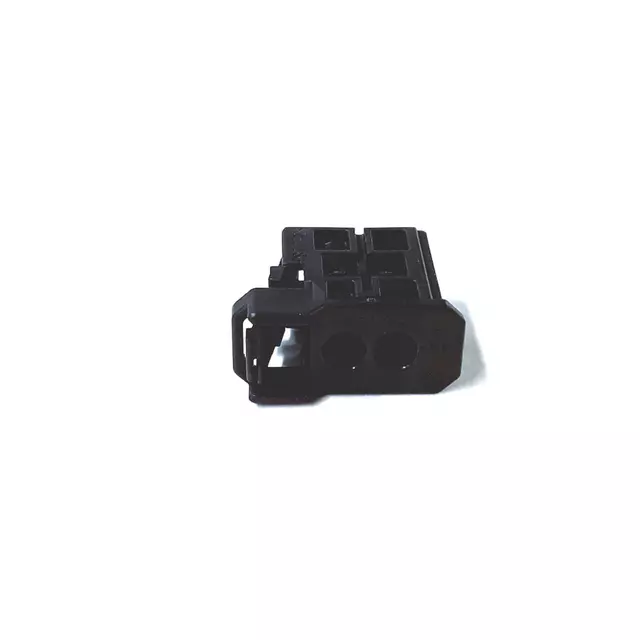 Connector - Audi (4E0-973-702)