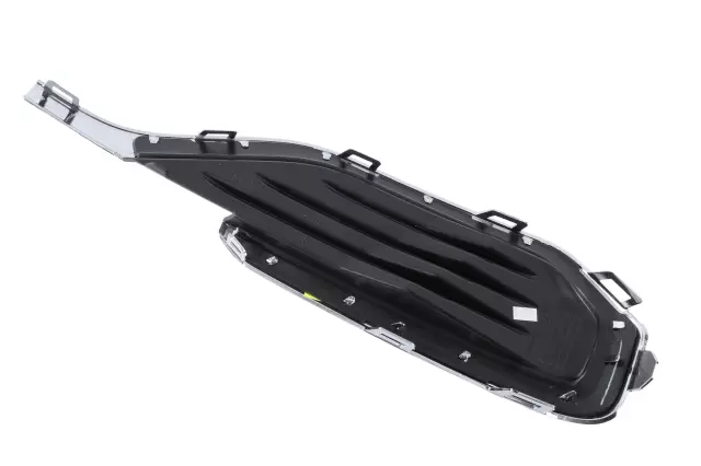 Front Driver Side Fog Lamp Opening Cover - GM (84693620)