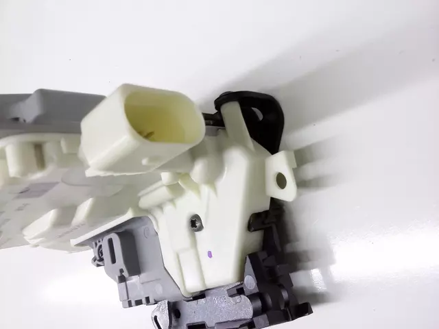 Door Lock Actuator Motor - Volkswagen (3B1-837-016-CF)