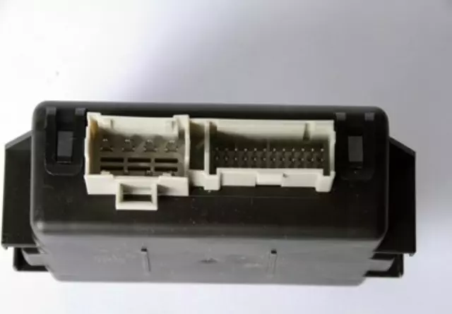 Auxiliary Body Control Module - GM (22787940)