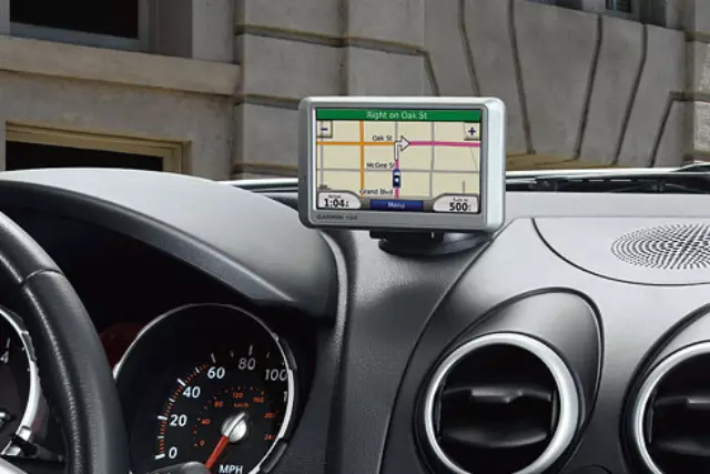 Portable Navigation System - Charcoal Mount - Nissan (999Q5-GU012)