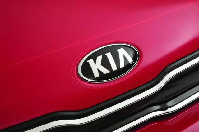 B2025ADU01 - : Hood Protector - Clear Applique for Kia: Soul Image