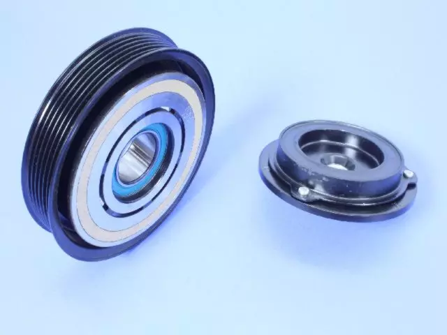 A/c Compressor Pulley Hub Kit - Mopar (5165735AA)