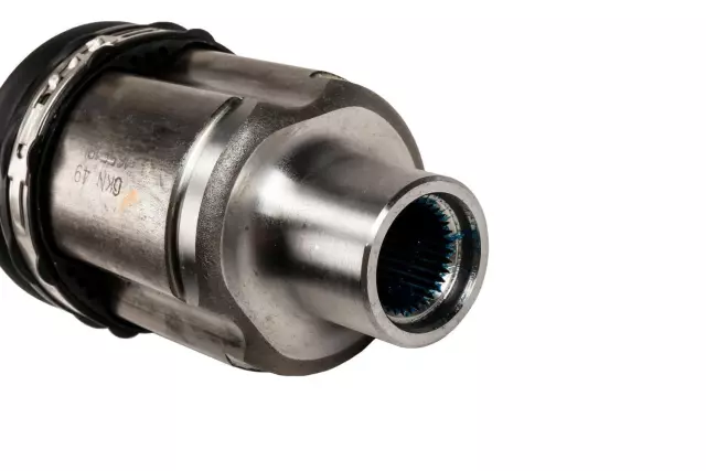 Front Passenger Side Axle Half-Shaft - GM (94522003)