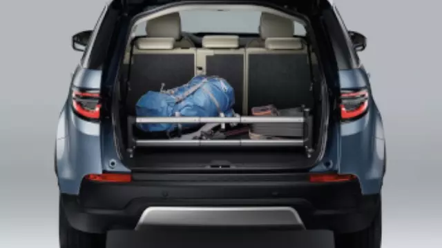 VPLCS0324 - Interior: Loadspace Retention Kit for Land-Rover Image