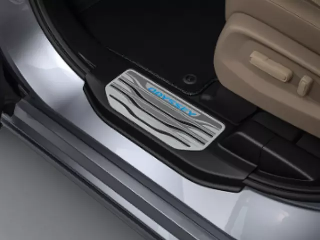 Illuminated Door Sill Trim - Honda (08E12-THR-100)