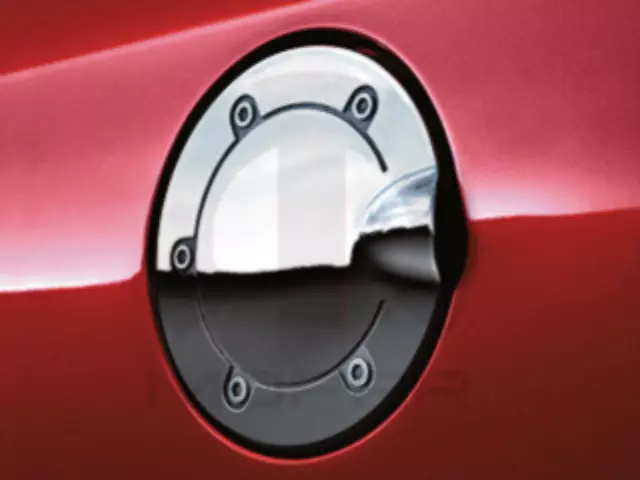 Fuel Door - Mopar (82211432)