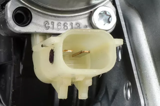 Rear Driver Side Door Window Regulator - GM (23146837)