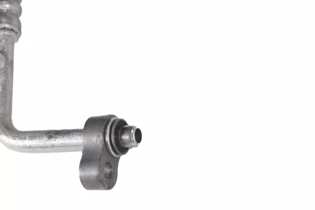 A/C Refrigerant Discharge Hose - GM (84153134)