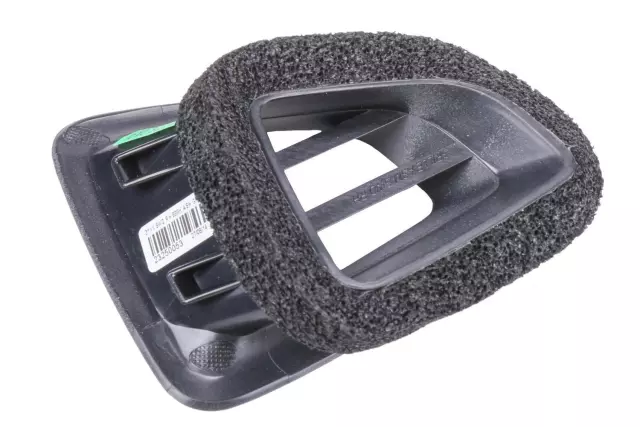 23250053 - Body: Defroster Grille for Chevrolet: Colorado | GMC: Canyon Image