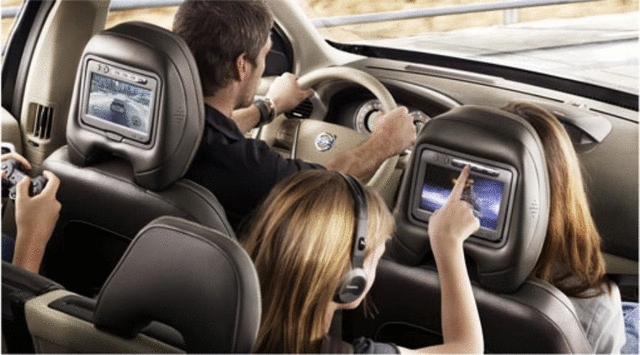 31320299 - : 2018 Volvo S60 - Headphones - Rse Multimedia System for Volvo: S60 Image