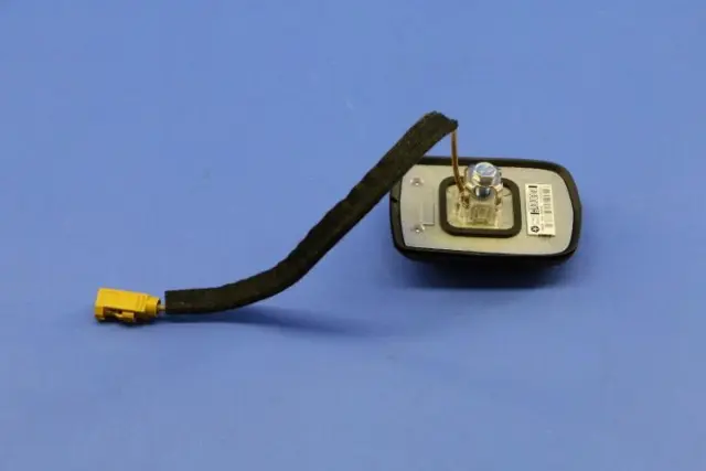 Cable & Base Assembly Antenna - Mopar (5NU66NRVAB)