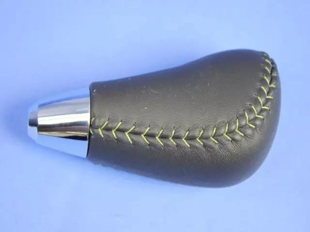 4578531AA - Automatic Transmission 5 Speed [DGJ]: Gearshift Knob for Chrysler: 300 | Dodge: Charger, Magnum Image