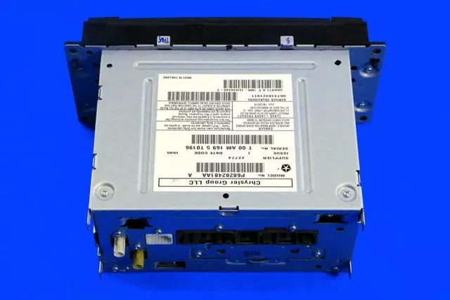 Radio - Mopar (68485778AA)