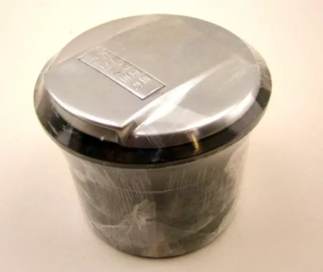 Smoker's Pack - Receptacle - Land-Rover (LR067410)