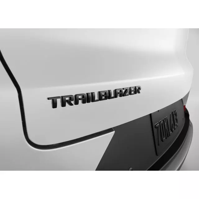 Rear Trailblazer Emblems - Black - GM (42764658)