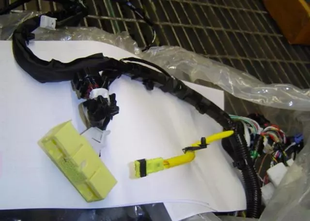 Compressor Clutch - Toyota (88410-35050)