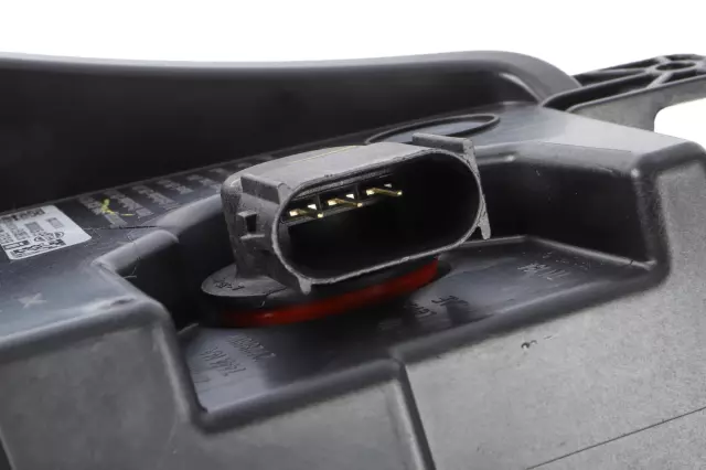 85161292 - Electrical: Fog Lamp Assembly for Chevrolet: Equinox Image