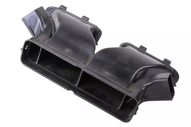 Windshield Defroster Nozzle Duct - GM (22786836)