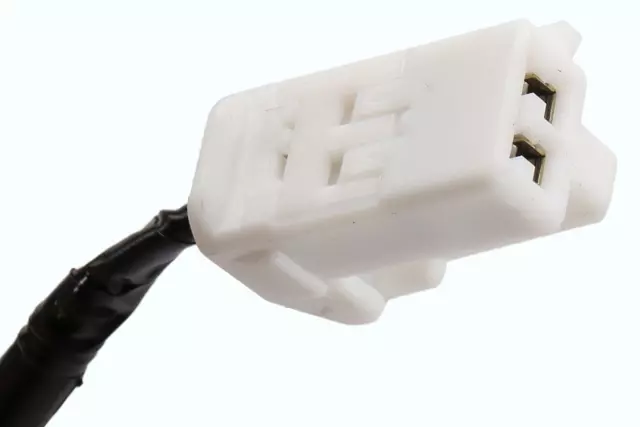 Passenger Side Door Latch Assembly - GM (23335316)