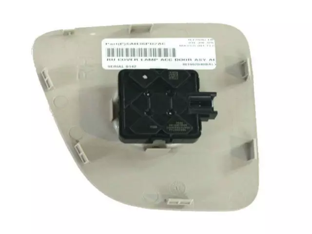 Lift-Gate Lamp - Mopar (6PR19PD2AA)