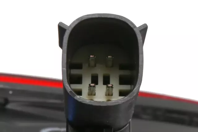 Rear Passenger Side Stop Lamp - GM (84528836)