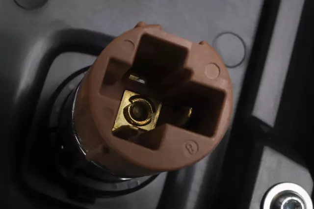 Off-Road Carbon Front Floor Console Trim Plate - GM (84272403)