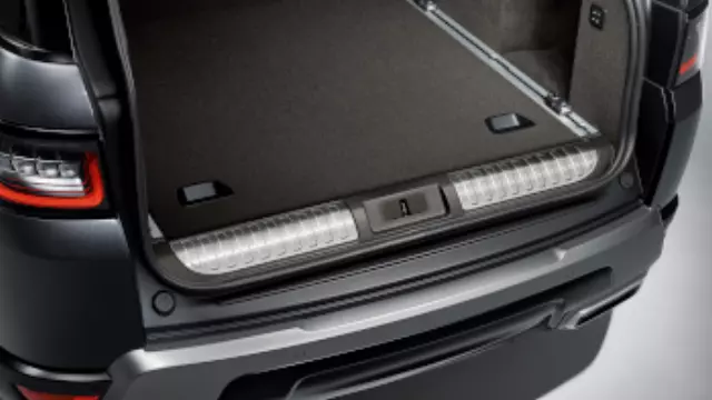 VPLWS0210AAM - Interior: Loadspace Tread Plate Finisher - Espresso for Land-Rover Image