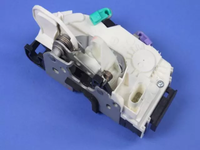 Latch - Mopar (04589586AG)