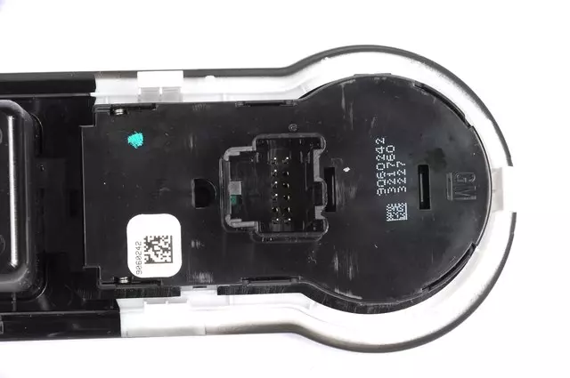 9060242 - Body: Headlamp Switch for Buick: LaCrosse Image