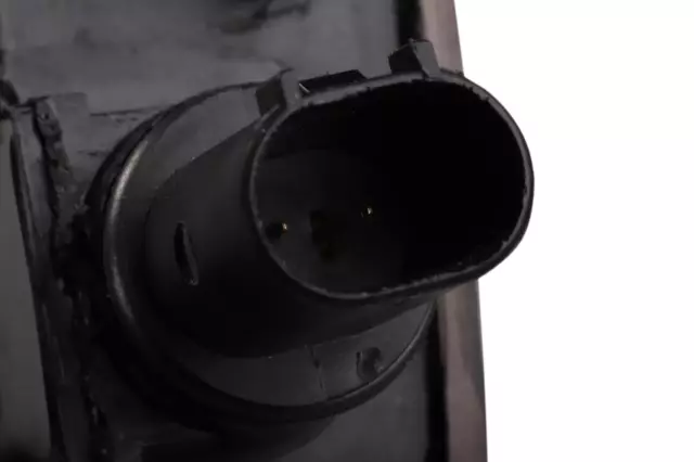 19416868 - Body: Lens for Chevrolet: Express 1500, Express 2500, Express 3500 | GMC: Savana 1500, Savana 2500, Savana 3500 Image