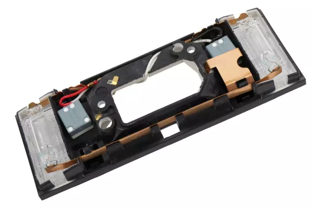 15528767 - : 1992-2002 GM Courtesy Lamp for Cadillac: Escalade | Chevrolet: Blazer, C1500, C2500, C3500, Express 1500, Express 2500, Express 3500, K1500 Pickup, K2500 Pickup, K3500 Pickup, P30, Tahoe | GMC: C1500 Pickup, C2500 Pickup, C3500 Pickup, K1500 Pickup, K2500 Pickup, K3500 Pickup, Savana 1500, Savana 2500, Savana 3500, Yukon Image