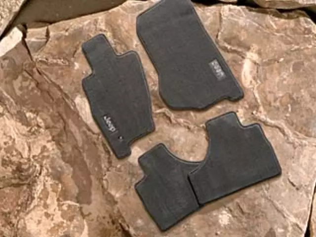 Mat Kit - Mopar (82209417AC)