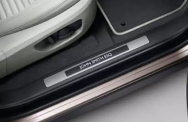 VPLCS0343LAA - : Sill Treadplates, Personalised, Illuminated for Land-Rover Image