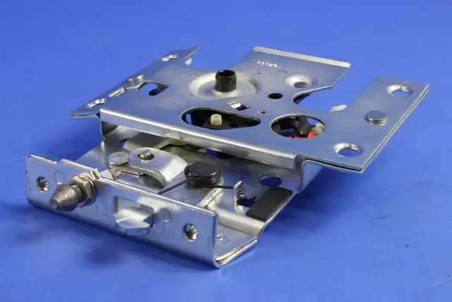 Latch - Mopar (55275378AF)