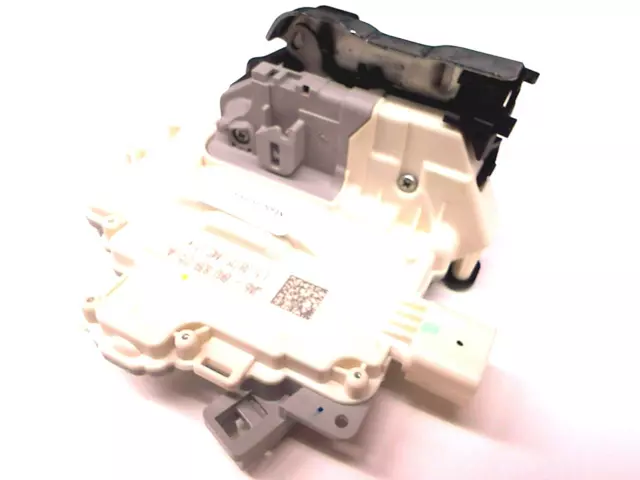 8K0839015A - Body: Latch for Audi: A4, A4 Quattro, Q5, S4 Image