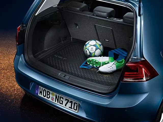 Plastic Trunk Liner, European Style - Volkswagen (5G0-061-161)