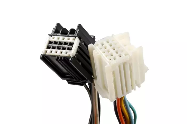 Black Passenger Side Door Mirror - GM (20756919)