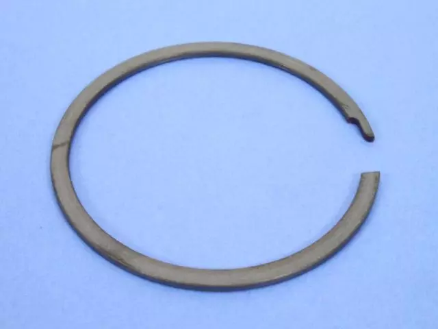 « 4799528AB – 65RFE; 6-Speed; Automatic Transmission : Transmission Circlip pour Mopar Image »