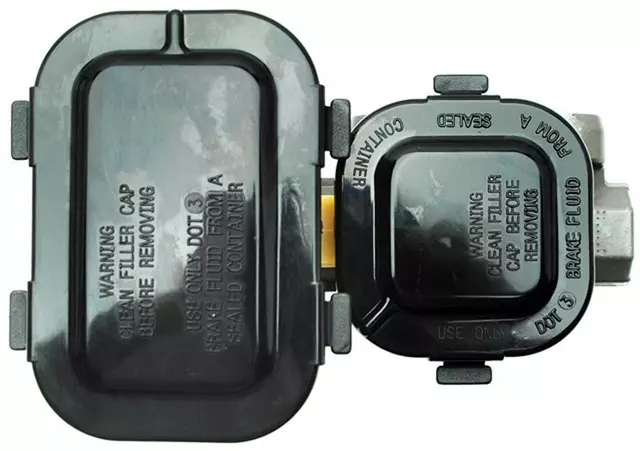 Brake Master Cylinder Assembly - GM (18030755)