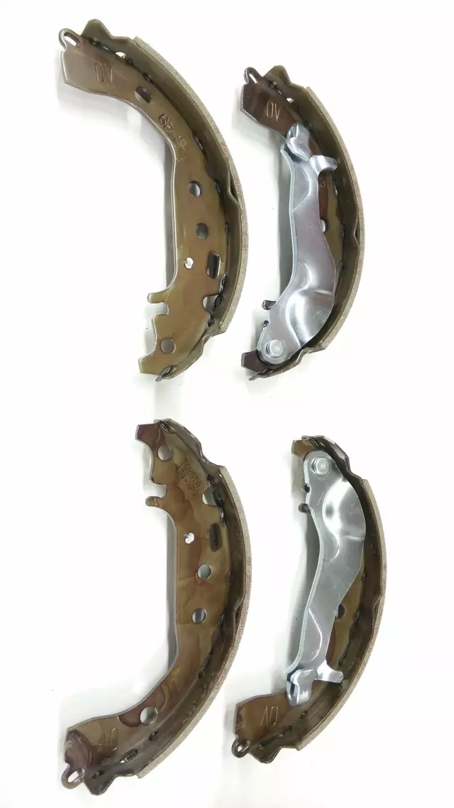449552140 - : 2007-2014 Toyota  Rear Brake Shoes - Kit - 1.5L Yaris for Toyota: Prius, Yaris Image
