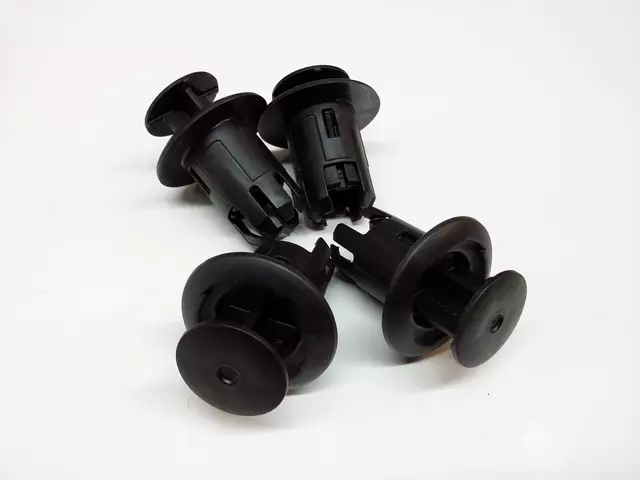 7692347010 - Body: Rocker Molding Retainer for Toyota Image