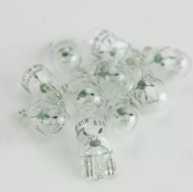 9008498043 - : 2004-2009 Lexus - License Lmp Bulb for Lexus: RX330, RX350 Image