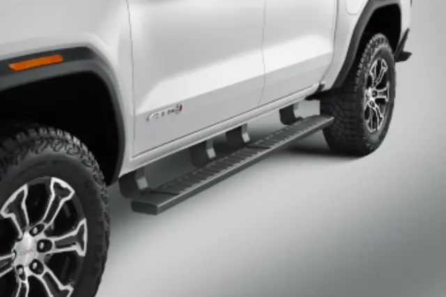 84844353 - Exterior: Assist Steps, 5" Rectangular, Black for Chevrolet: Colorado | GMC: Canyon Image